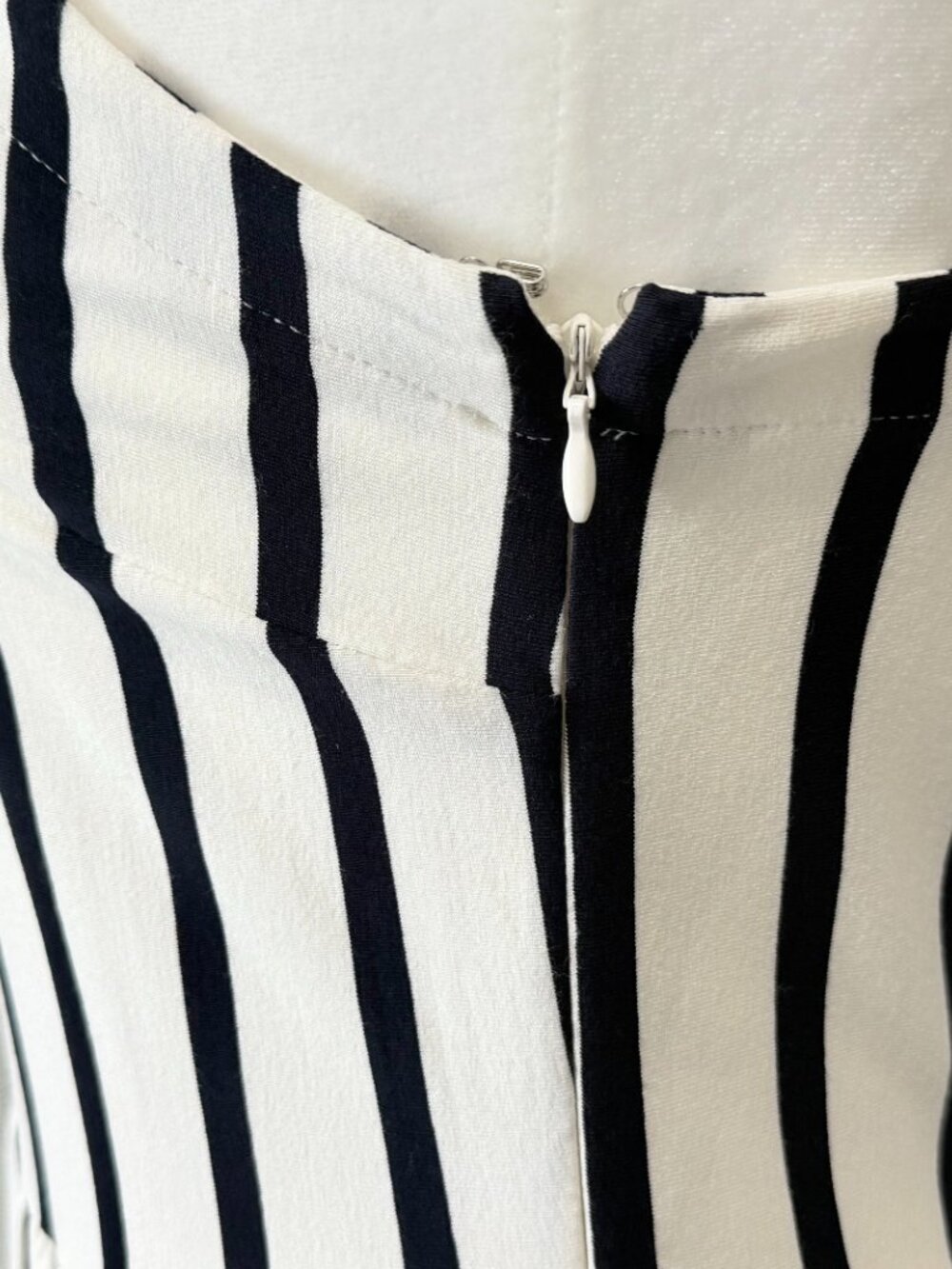 LOFT Black White Striped Tiered Sundress Size 2 Sleeveless Summer Dress - Picture 9 of 15
